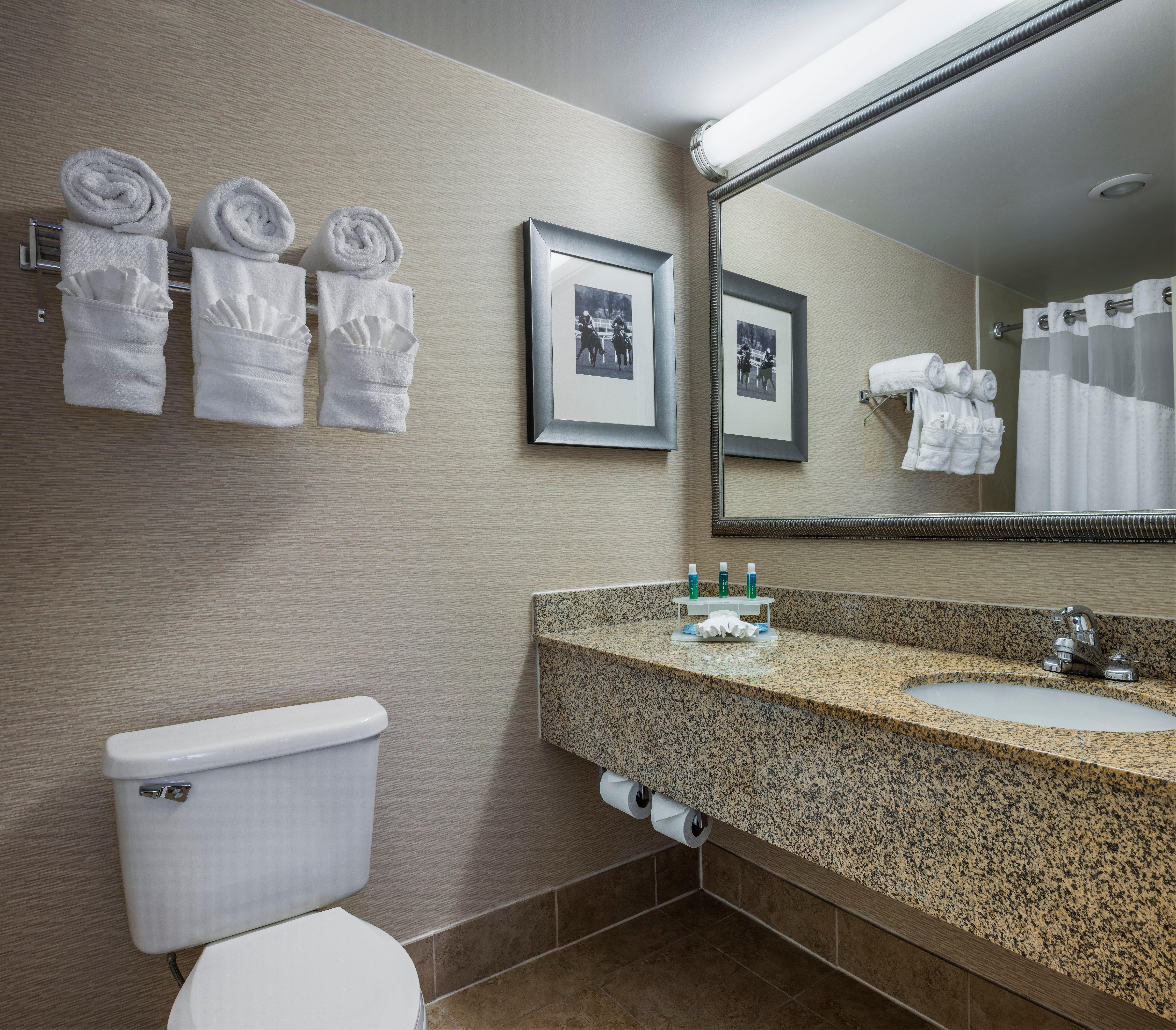 Holiday Inn Express & Suites Laurel Lakes By Ihg Eksteriør billede